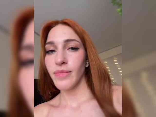 VictoriaBix's chat room