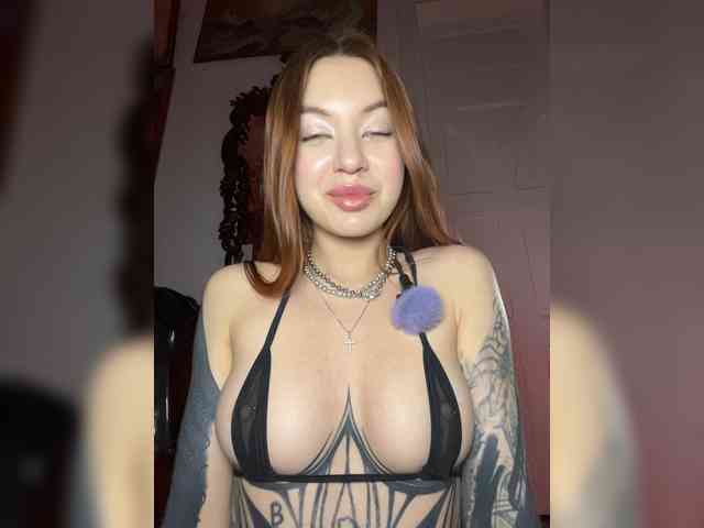 LINA69FEMDOM's chat room