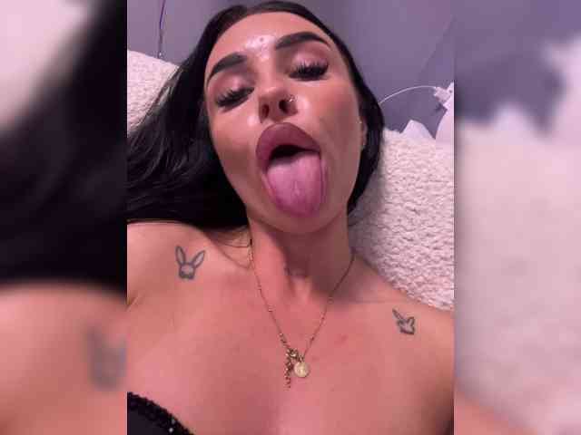 _Anasteisha_'s chat room