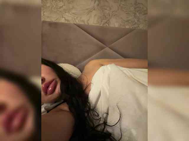 Ekaterina2221's chat room