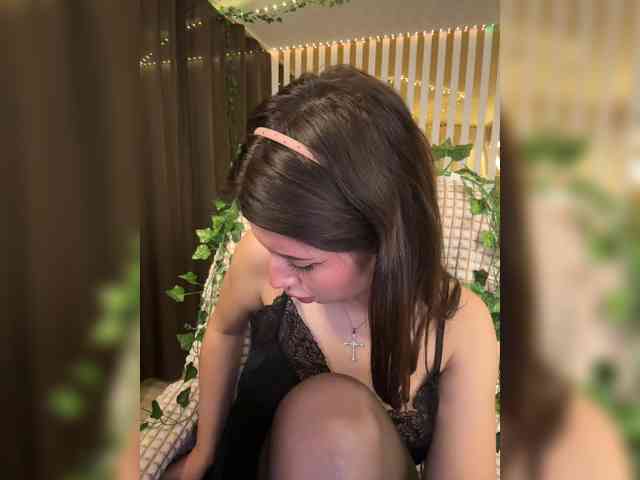 -Violetttttka-'s chat room