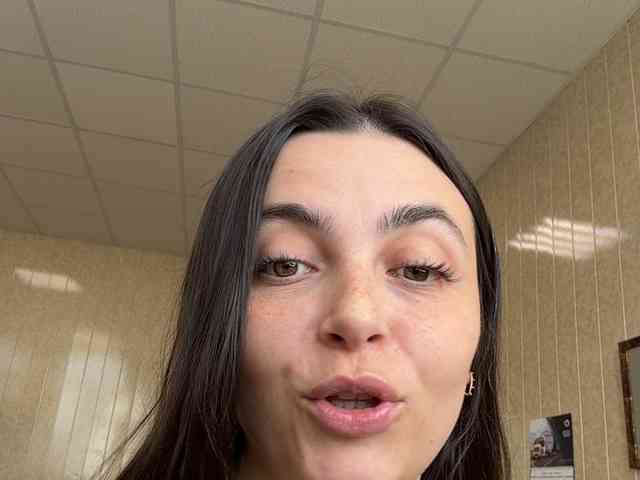 LustySass's chat room