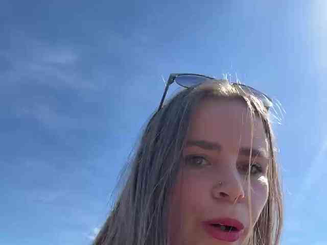 LolaSexxx's chat room