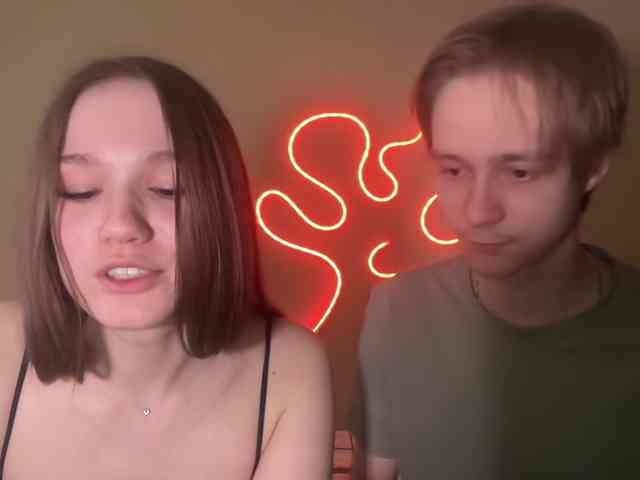 titsDestroy2008's chat room