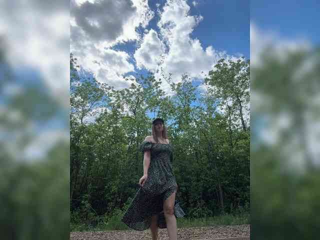 -EmilyBaby-'s chat room