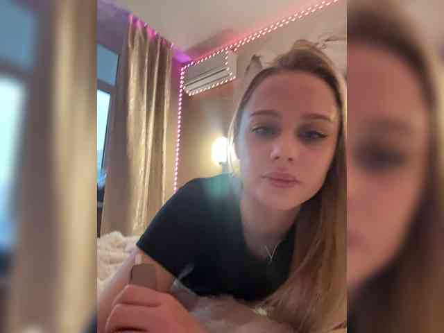 _Katrinka_'s chat room