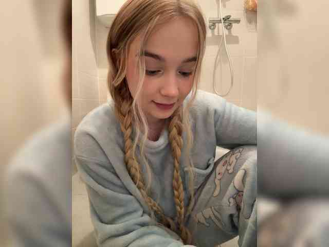 MimiMila's chat room