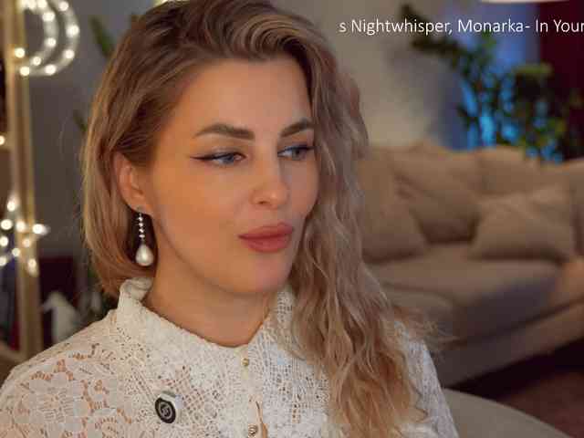 _Lady_M_'s chat room