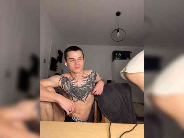 AAOneLove's chat room