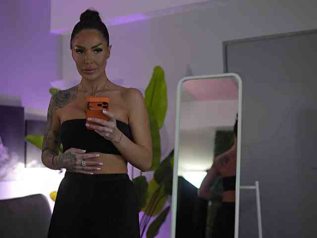 RaquelleVon's chat room