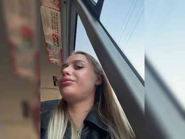 _Katrinka_'s chat room