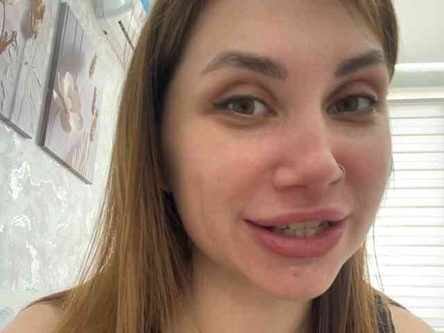 -LeiaProseccina-'s chat room