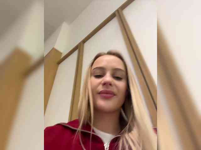 _Katrinka_'s chat room