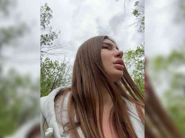 -EmilyBaby-'s chat room