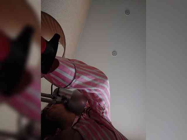 Annanas's chat room