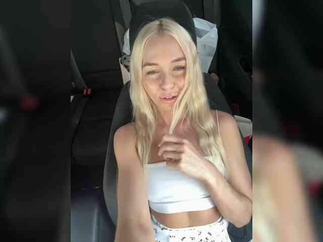 WhiteGirl-one's chat room