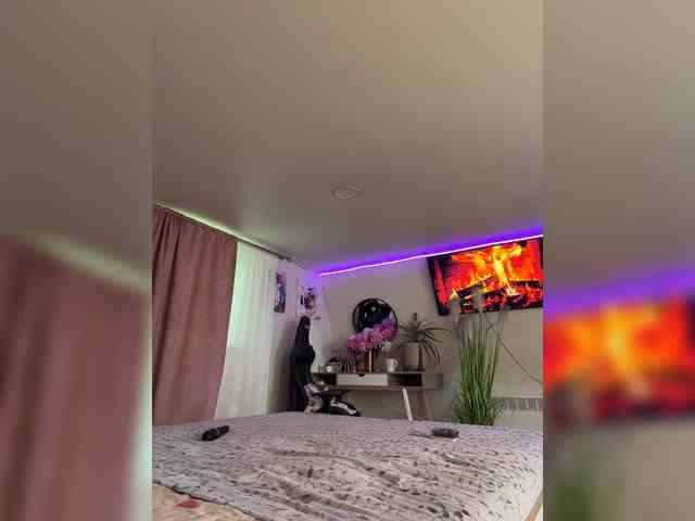 -MaybeBaby-'s chat room