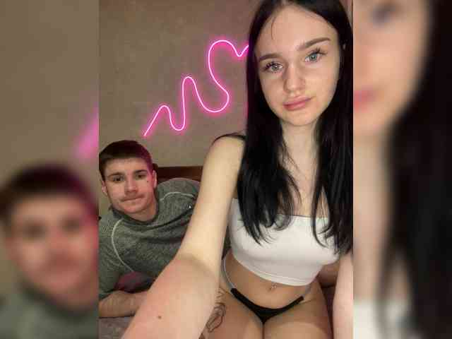 LeoCouple's chat room