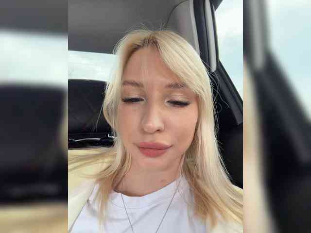 Cristi-Candy's chat room