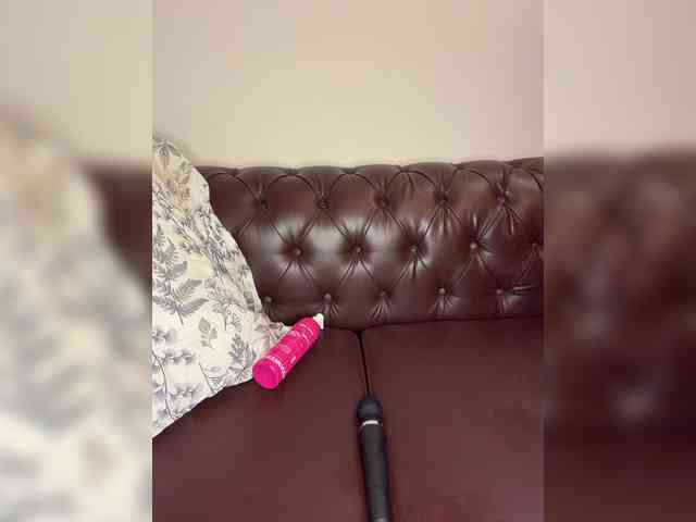 millemimi's chat room
