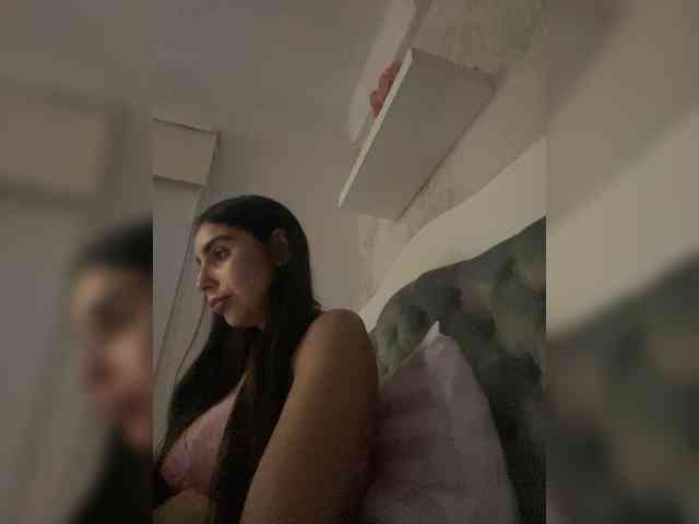 SallyeLeins's chat room