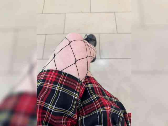 _Katrinka_'s chat room