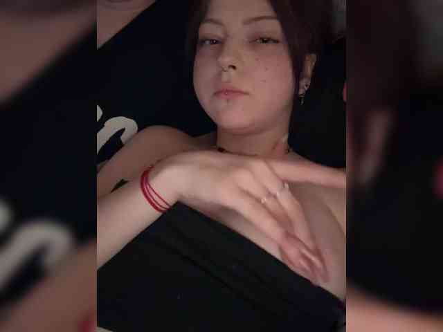 CherryBaby-1's chat room