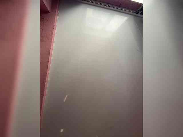 Enchantressss's chat room