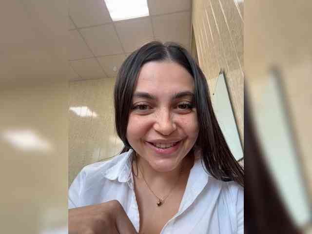 LustySass's chat room