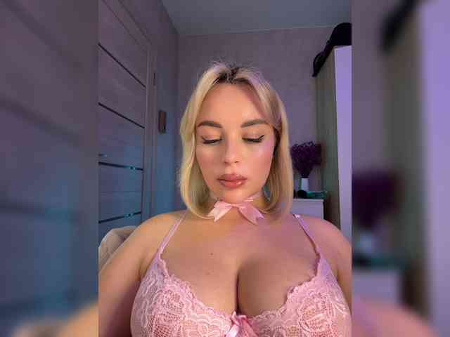 Mila-m's chat room
