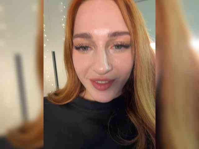 VictoriaBix's chat room