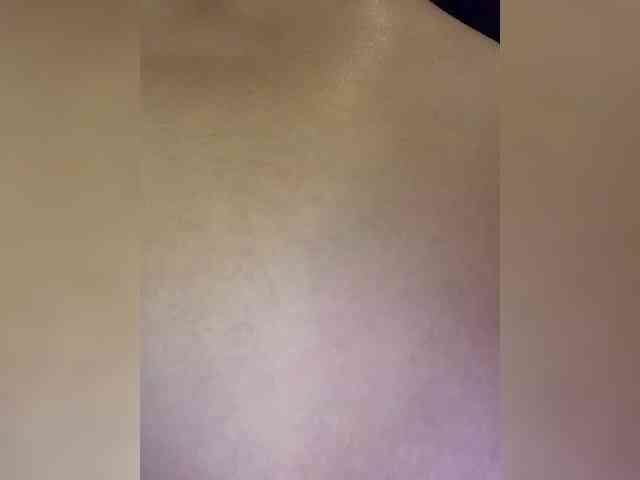 -Sara-'s chat room