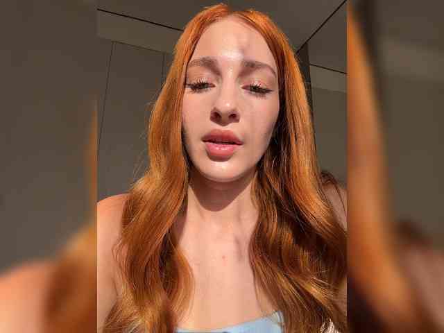 VictoriaBix's chat room