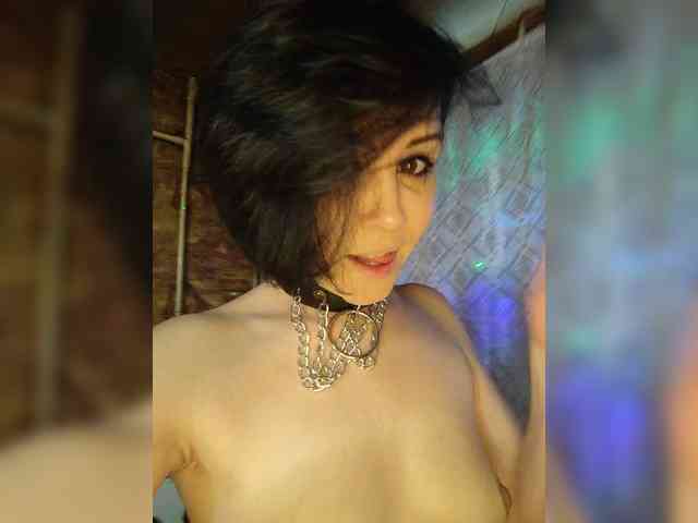 _-DiA-ViK-_'s chat room