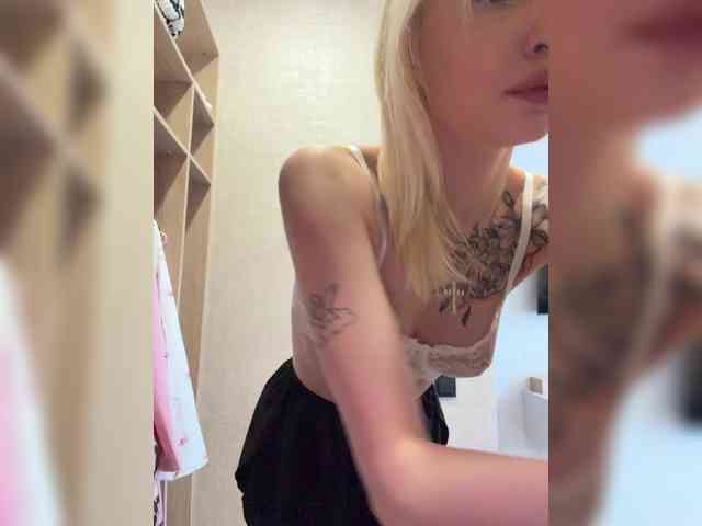 Cristi-Candy's chat room