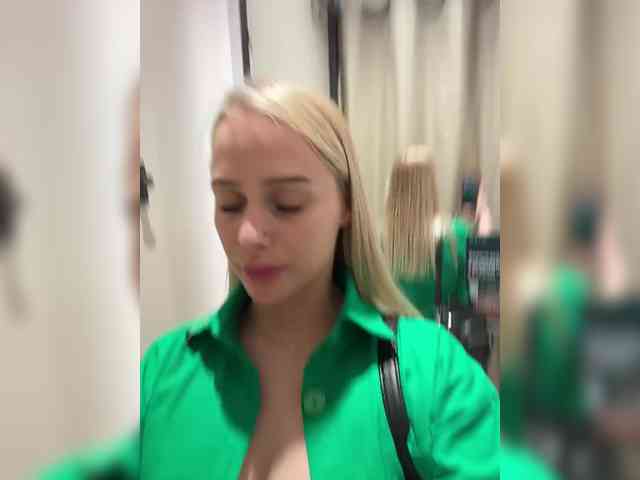 _Katrinka_'s chat room