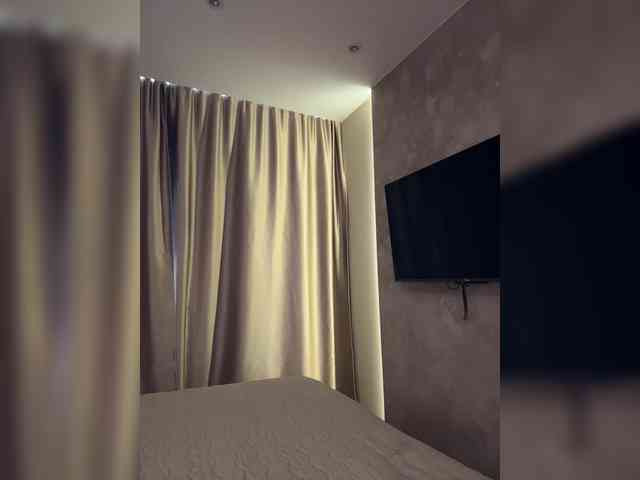 BonnieMur's chat room