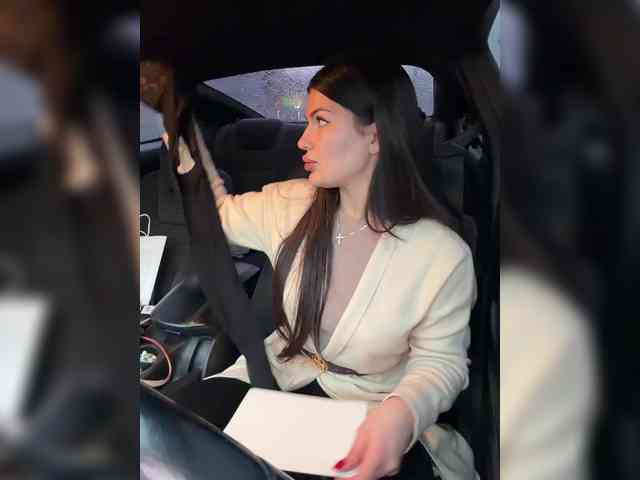 -MaybeBaby-'s chat room