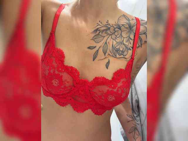Cristi-Candy's chat room