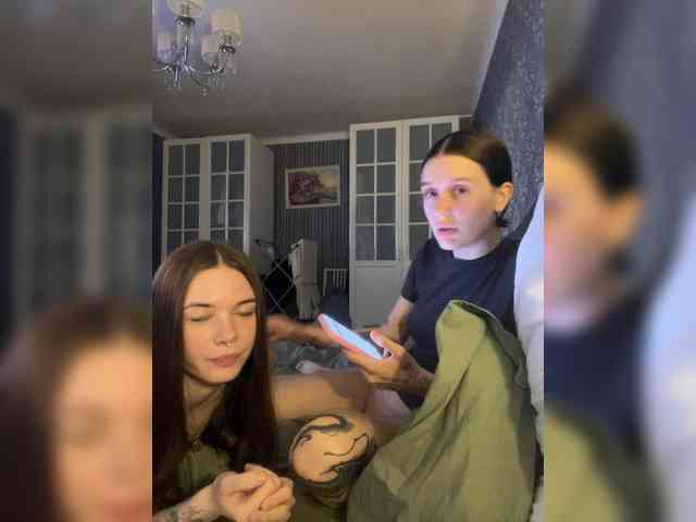 shyyyygirls's chat room