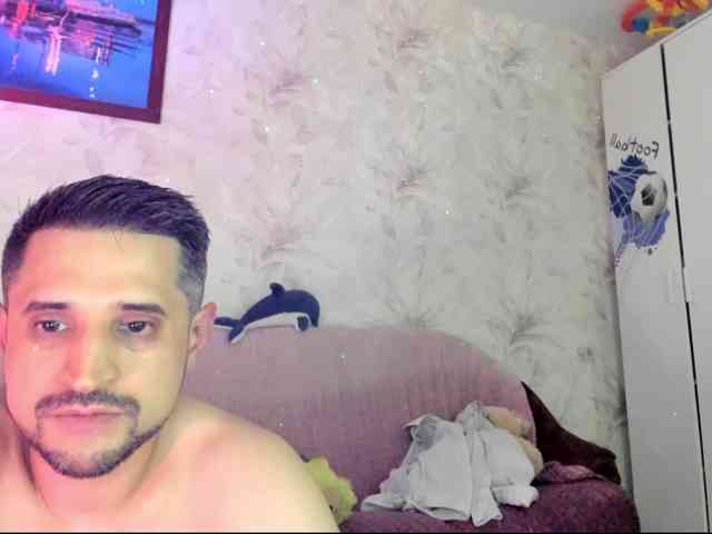 VIP17CoupleDream's chat room