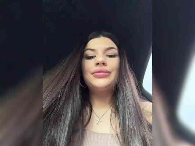 -MaybeBaby-'s chat room