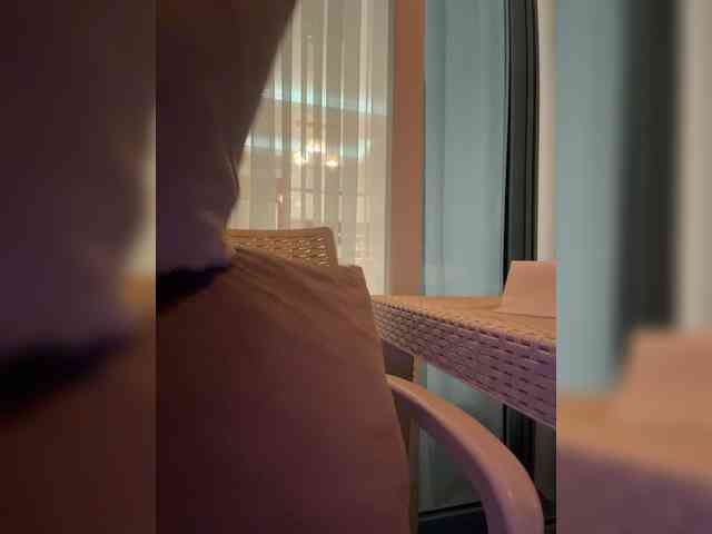 OrgazMia's chat room