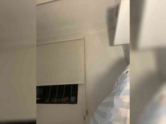 SallyeLeins's chat room