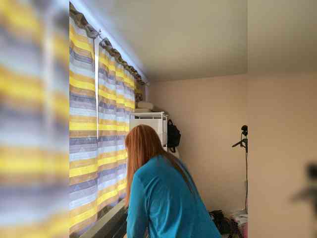 QueenFoxyLisa's chat room