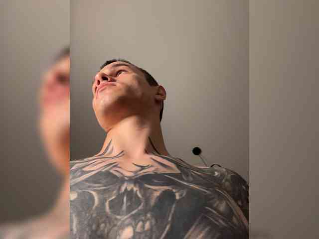 AAOneLove's chat room