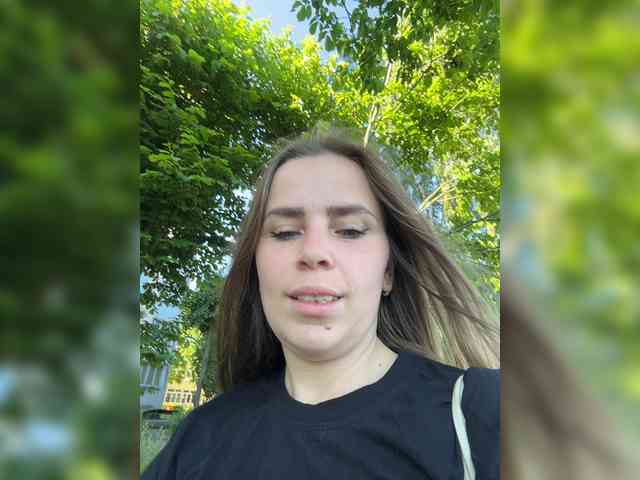 LolaSexxx's chat room