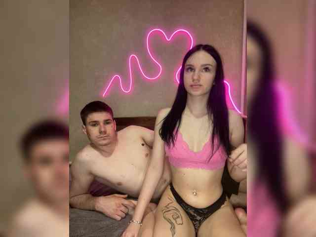 LeoCouple's chat room