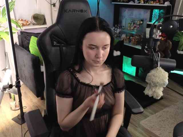 Kira_Li_Lime's chat room
