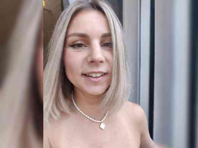 Zhenya-and-Vasilisa's chat room